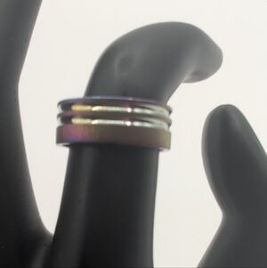 NWOT Iridescent Multi-Color Women's Ring With Textured Stripes Stainless Steel